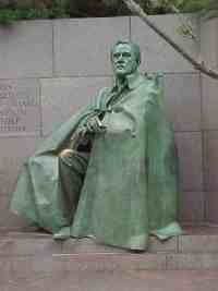Statue / monument of Franklin Delano Roosevelt in Washington DC by Sculptor Neil Estern