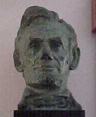 Statue / monument of Abraham Lincoln in Washington DC by Sculptor  Unknown