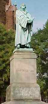 Statue / monument of Martin Luther in Washington DC by Sculptor E. Reitschel